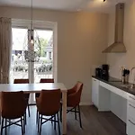 Semesterbostad Cozy In The Middle Of The Achterhoek Almen