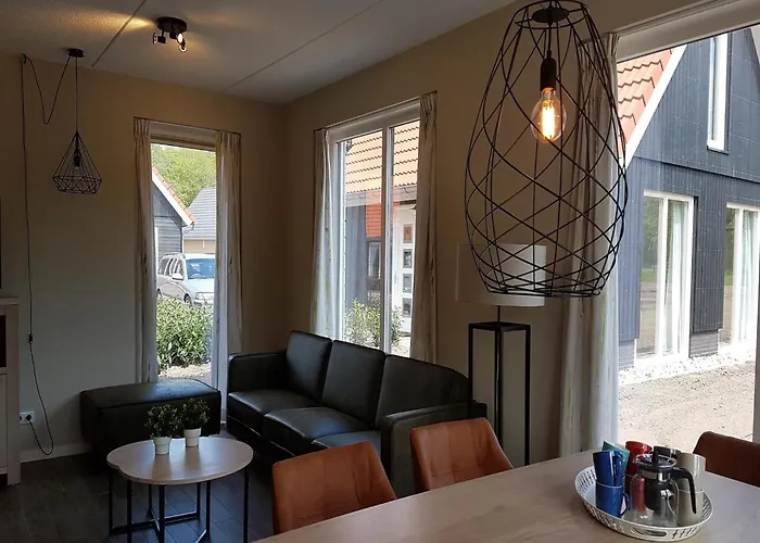 Semesterbostad Cozy In The Middle Of The Achterhoek